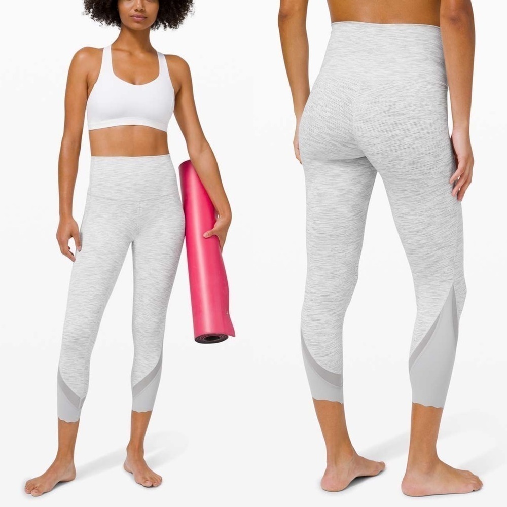 LULULEMON Wunder Under Crop High Rise Roll Down Scallop Luxtreme 23” Leggings - Picture 2 of 13